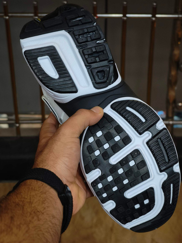 کتونی رانینگ نایک وی تو کی مسترکوالیتی /سایز 37 الی 45/Nike V2k Run/ فروش عمده و تک