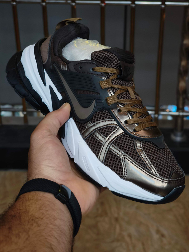 کتونی رانینگ نایک وی تو کی مسترکوالیتی /سایز 37 الی 45/Nike V2k Run/ فروش عمده و تک