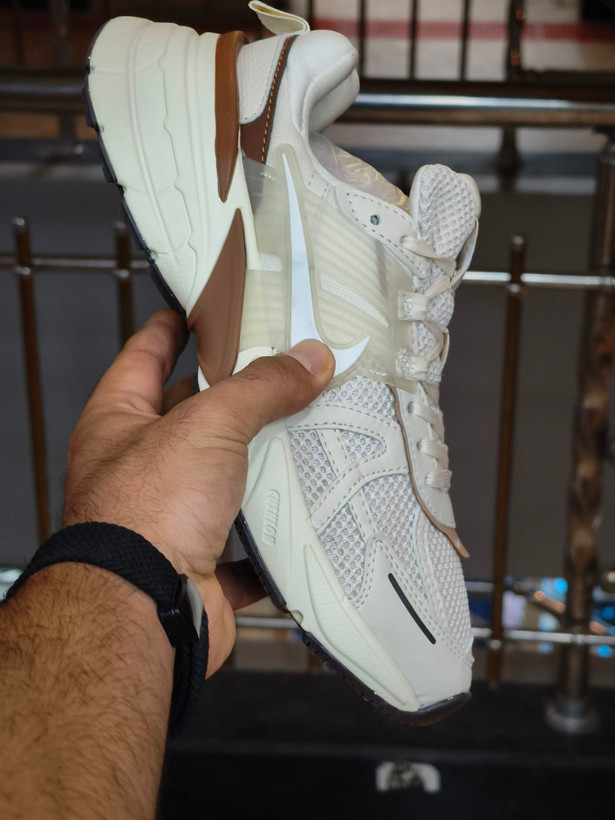 کتونی رانینگ نایک وی تو کی مسترکوالیتی /سایز 37 الی 45/Nike V2k Run/ فروش عمده و تک