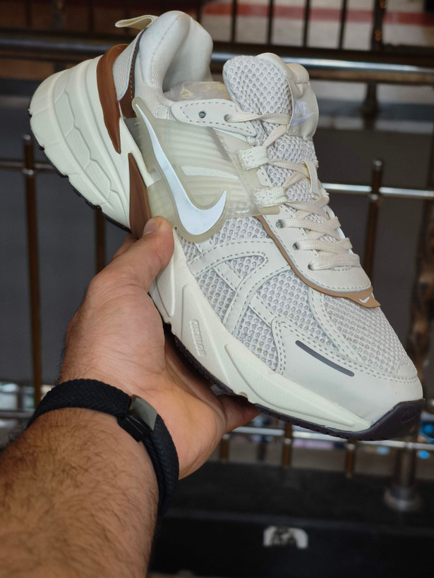 کتونی رانینگ نایک وی تو کی مسترکوالیتی /سایز 37 الی 45/Nike V2k Run/ فروش عمده و تک