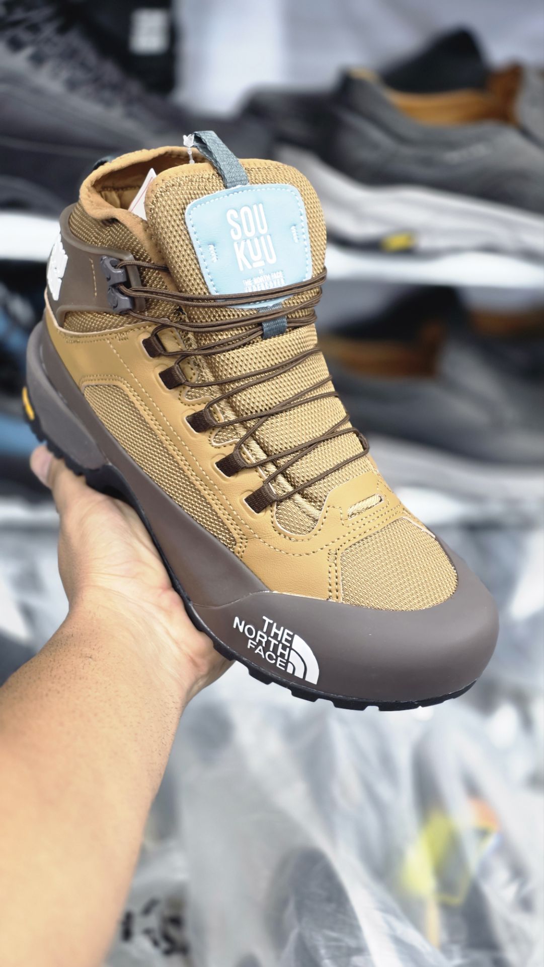 بوت ساق دار نورث فیس SOUKUU مسترکوالیتی/زیره ویبرام و ضدآب/سایز 40 الی 45/The North Face SOUKUU/ فروش عمده و تک