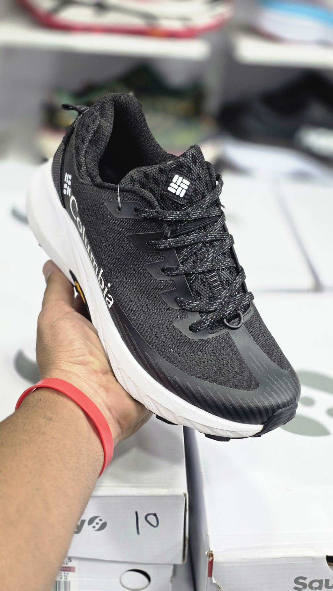 کتونی کلمبیا گورتکس مسترکوالیتی /سایز 40 الی 45/ Columbia GTX/ فروش عمده و تک