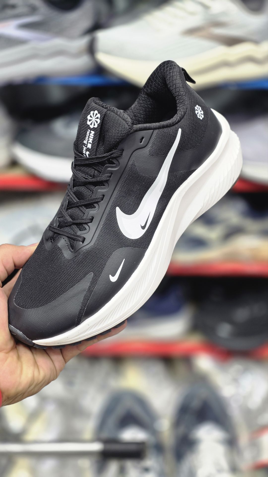 کتونی نایک زوم ایکس مسترکوالیتی /Nike Zoom X/سایز 40 تا 45/ فروش عمده و تک