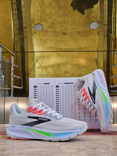 کتونی رانینگ مسترکوالیتی بروکس گاست 17 /Brooks Ghost 17/سایز 40 الی 45/ فروش عمده و تک