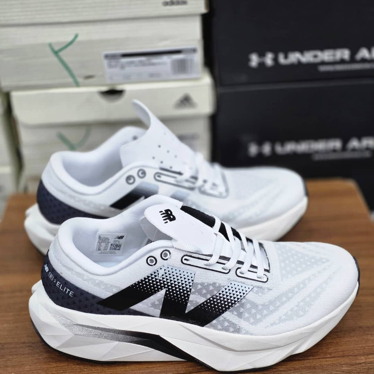 کتونی نیوبالانس الیت فیوئل سل مسترکوالیتی /Newbalance Elite V4 Fuel Cell/سایز40 الی 45/فروش عمده و تک