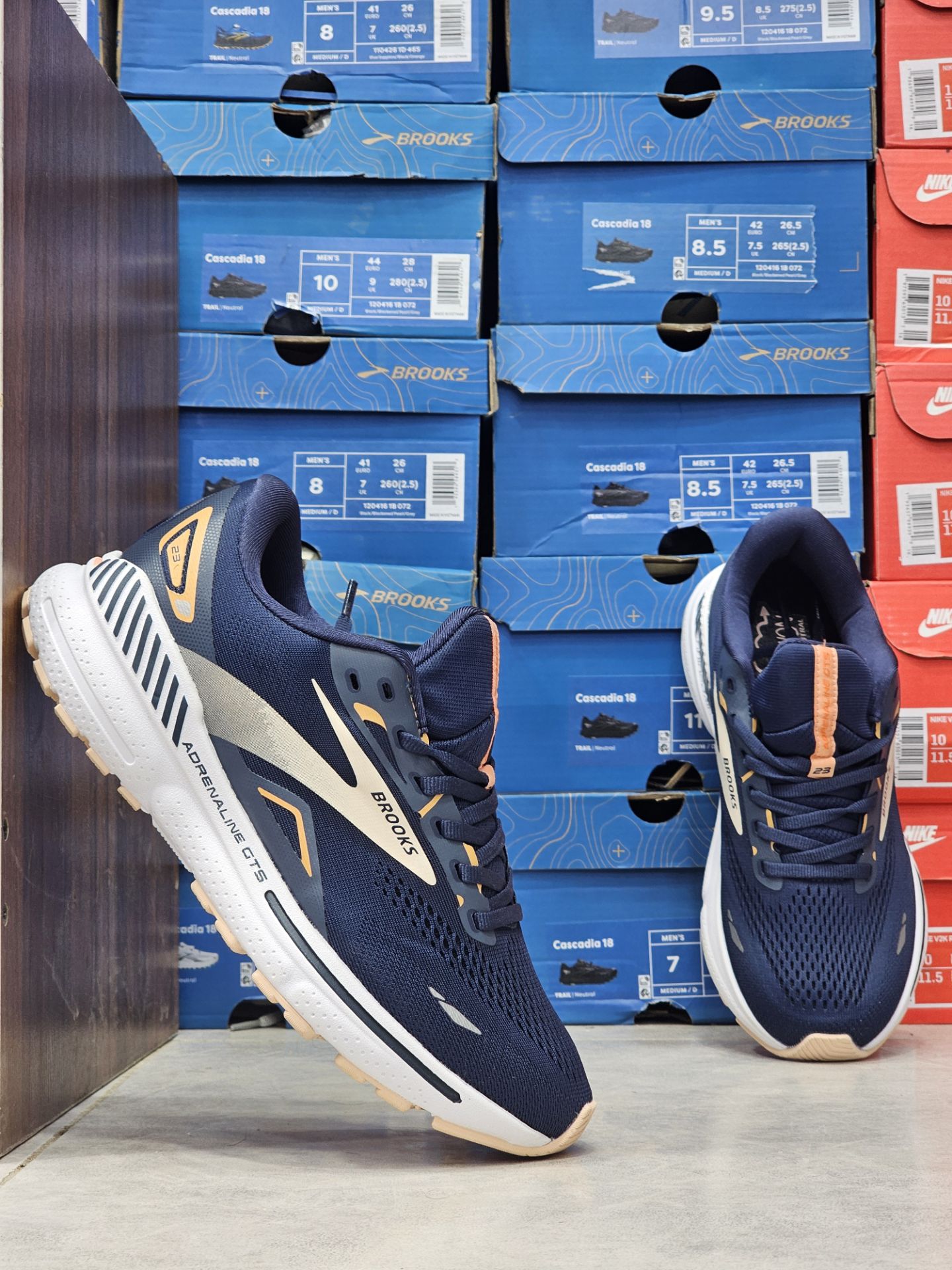 کتونی  بروکس ادرنالین 23 مسترکوالیتی/ سایز 40 تا 45/Brooks Adrenaline 23/ فروش عمده و تک