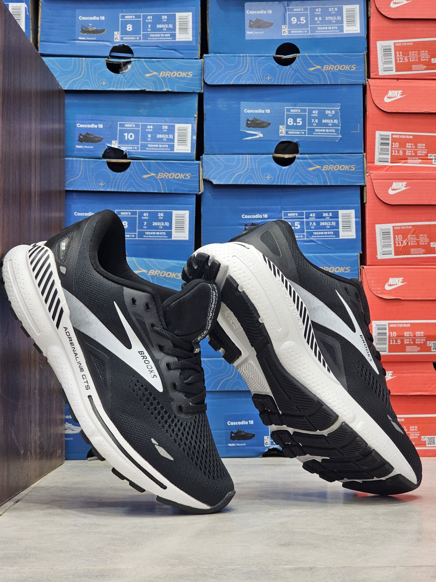 کتونی  بروکس ادرنالین 23 مسترکوالیتی/ سایز 40 تا 45/Brooks Adrenaline 23/ فروش عمده و تک