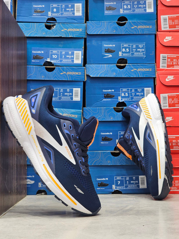 کتونی بروکس ادرنالین 23 مسترکوالیتی/ سایز 40 تا 45/Brooks Adrenaline 23/ فروش عمده و تک