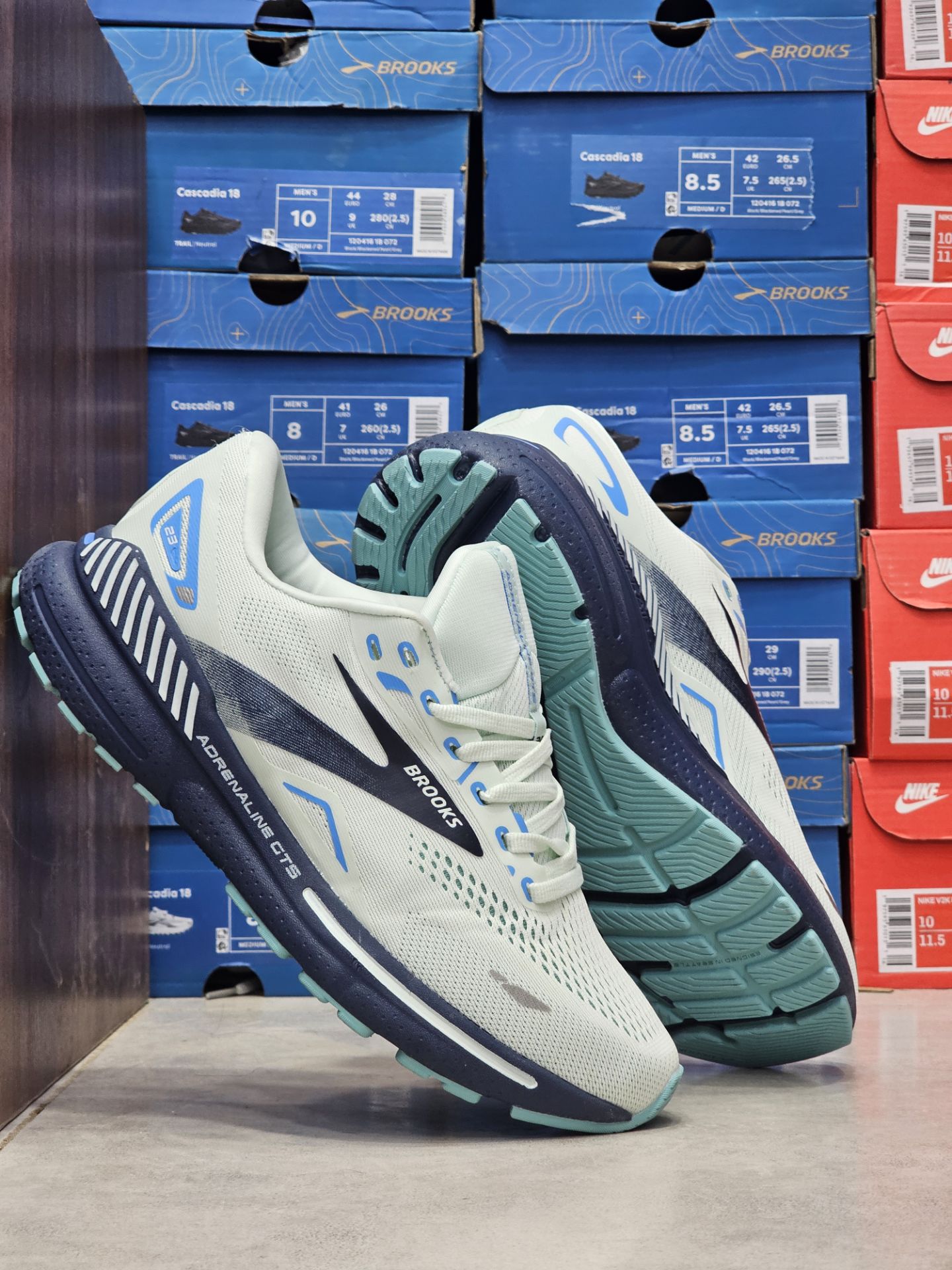 کتونی  بروکس ادرنالین 23 مسترکوالیتی/ سایز 40 تا 45/Brooks Adrenaline 23/ فروش عمده و تک