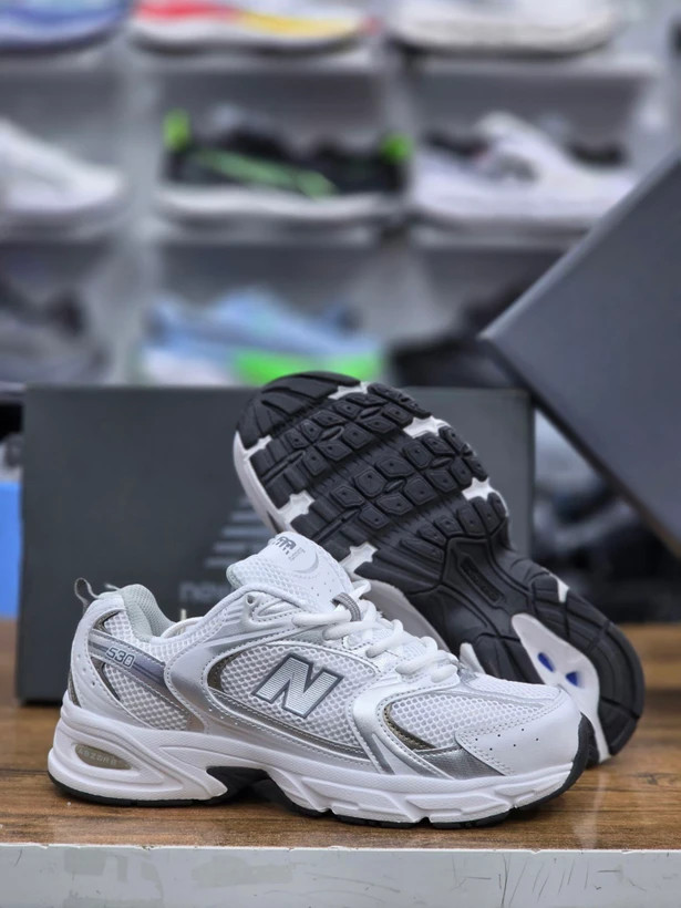 کتونی نیوبالانس 530 مسترکوالیتی /New Balance 530/سایز 37 الی 45/فروش عمده و تک