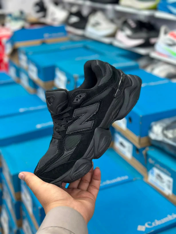 کتونی نیوبالانس 9060 مسترکوالیتی /Newbalance 9060/سایز40 الی 45/ فروش عمده و تک