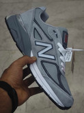 کتونی نیوبالانس ۹۹۰ مسترکوالیتی دوخت وسط لیبل امریکا /سایز 40 الی ۴۵/New Balance 990/ فروش عمده و تک