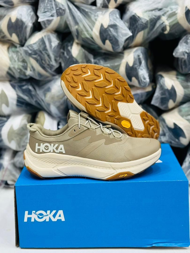 کتونی هوکا ترنسپورت مسترکوالیتی/ زیره ویبرام/سایز 40 تا 45/Hoka Transport/ فروش عمده و تک