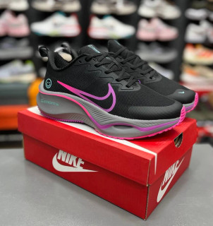 کتونی نایک زوم ایکس لبخندی مسترکوالیتی /Nike Zoom X/سایز 37 تا 40/ فروش عمده و تک