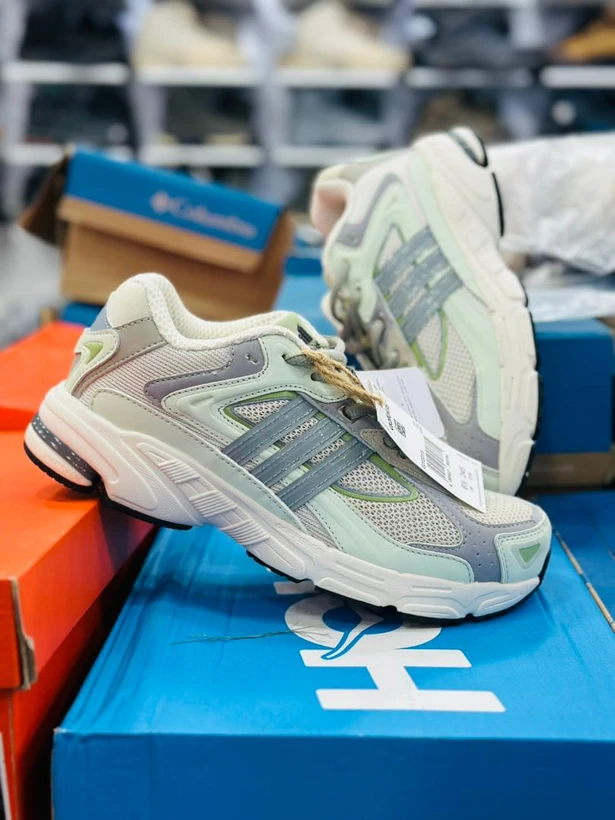 کتونی ادیداس ریسپانس CL مسترکوالیتی /سایز 40 الی 45/Adidas Response CL/ فروش عمده و تک