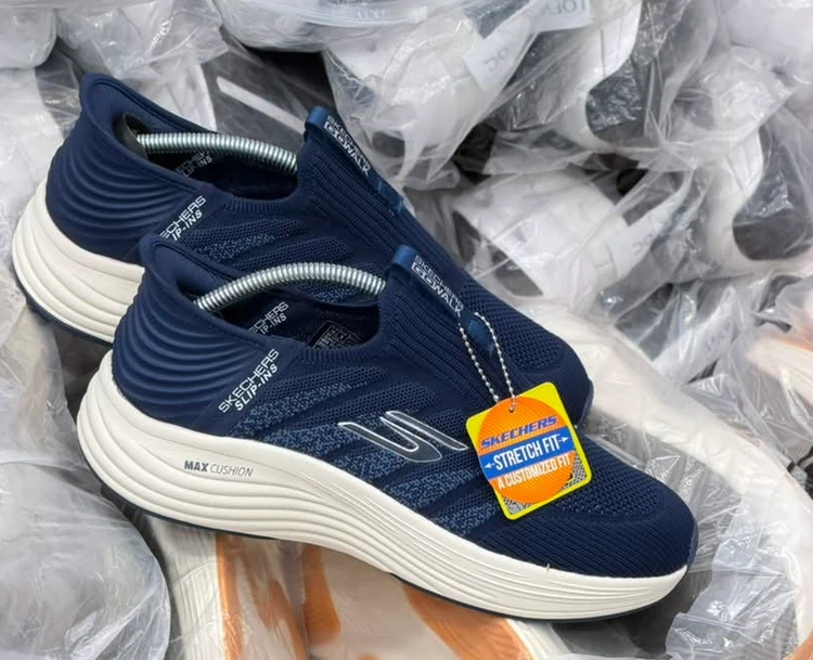 کتونی اسکیچرز بدون بند گو واک مسترکوالیتی /سایز 40 الی 45/Skechers Go Walk/ فروش عمده و تک