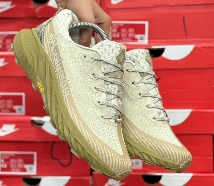 کتونی طبیعتگردی کلمبیا گورتکس مسترکوالیتی /سایز 40 الی 45/ Columbia GTX/ فروش عمده و تک