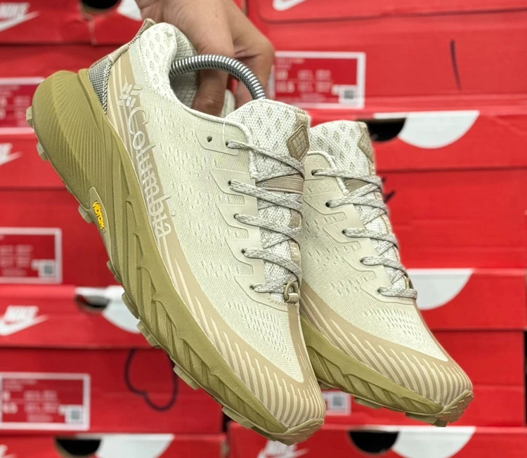 کتونی طبیعتگردی کلمبیا گورتکس مسترکوالیتی /سایز 40 الی 45/ Columbia GTX/ فروش عمده و تک