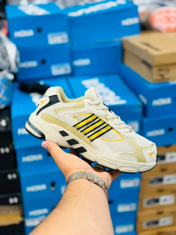 کتونی ادیداس ریسپانس CL مسترکوالیتی /سایز 40 الی 45/Adidas Response CL/ فروش عمده و تک