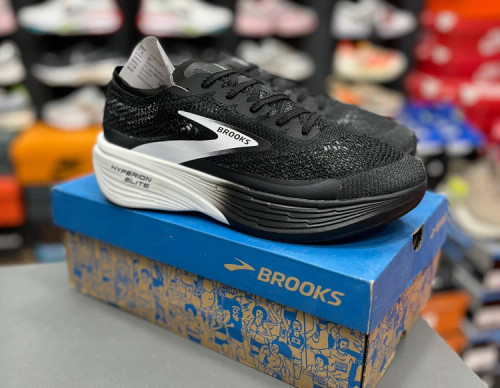 کتونی بروکس هایپریون مکس الیت 4 مسترکوالیتی /Brooks Hyperion Max/سایز 39 الی 45/ فروش عمده و تک