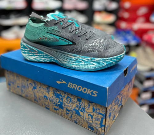 کتونی بروکس هایپریون مکس الیت 4 مسترکوالیتی /Brooks Hyperion Max/سایز 39 الی 45/ فروش عمده و تک