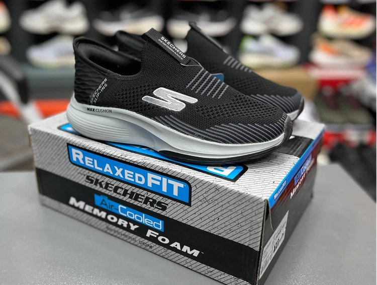 کتونی اسکیچرز بدون بند مکس کوشن مسترکوالیتی /سایز 40 الی 45/Skechers Max Cushion/ فروش عمده و تک