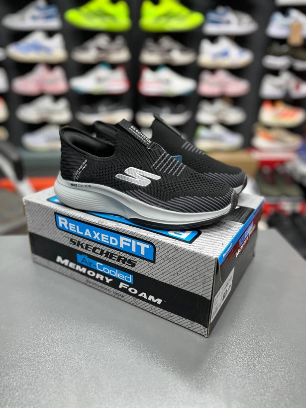 کتونی اسکیچرز بدون بند مکس کوشن مسترکوالیتی /سایز 40 الی 45/Skechers Max Cushion/ فروش عمده و تک