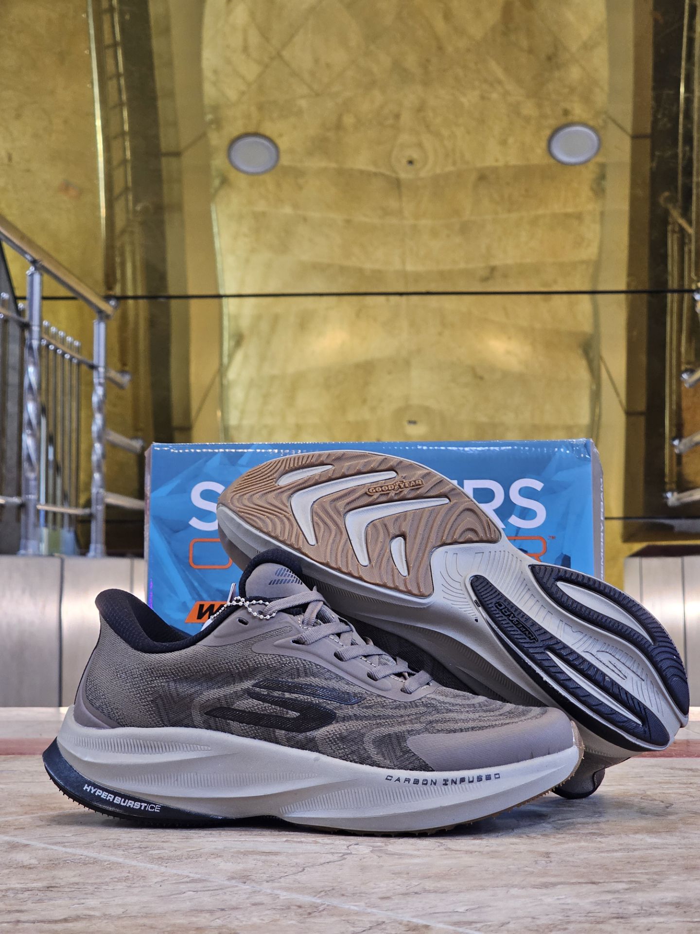 کتونی اسکیچرز هایپر برست کربن مسترکوالیتی /سایز 40 الی 45 /Skechers Hyper Burst Carbon/ فروش عمده و تک