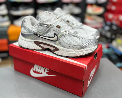 کتونی نایک وی فایو کی مسترکوالیتی /سایز 37 الی 40/Nike V5k Run/ فروش عمده و تک