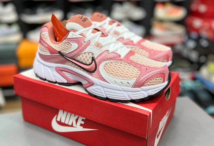 کتونی نایک وی فایو کی مسترکوالیتی /سایز 37 الی 40/Nike V5k Run/ فروش عمده و تک