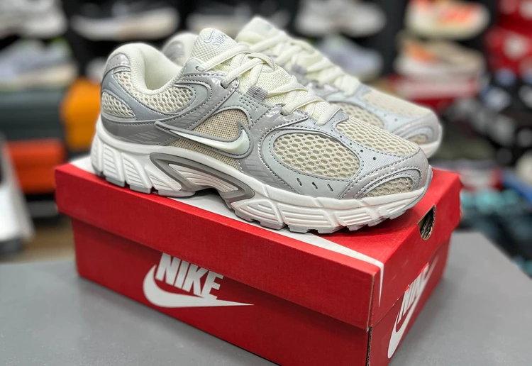 کتونی نایک وی فایو کی مسترکوالیتی /سایز 37 الی 40/Nike V5k Run/ فروش عمده و تک