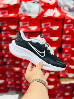 کتونی نایک زوم ایکس لبخندی مسترکوالیتی /Nike Zoom X/سایز 40 تا 45/ فروش عمده و تک