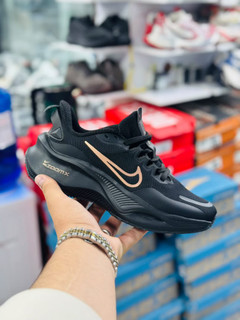 کتونی نایک زوم ایکس لبخندی مسترکوالیتی /Nike Zoom X/سایز 37 تا 40/ فروش عمده و تک