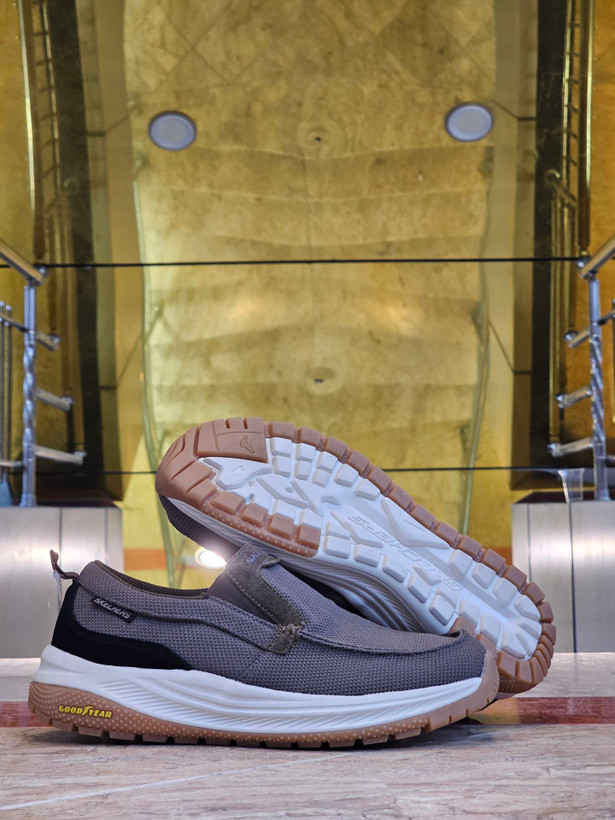 کفشی اسکیچرز طبی گود یر اسلیپ اینز مسترکوالیتی بدون بند/Skechers Slip-ins Good Year/ سایز 40 الی 45