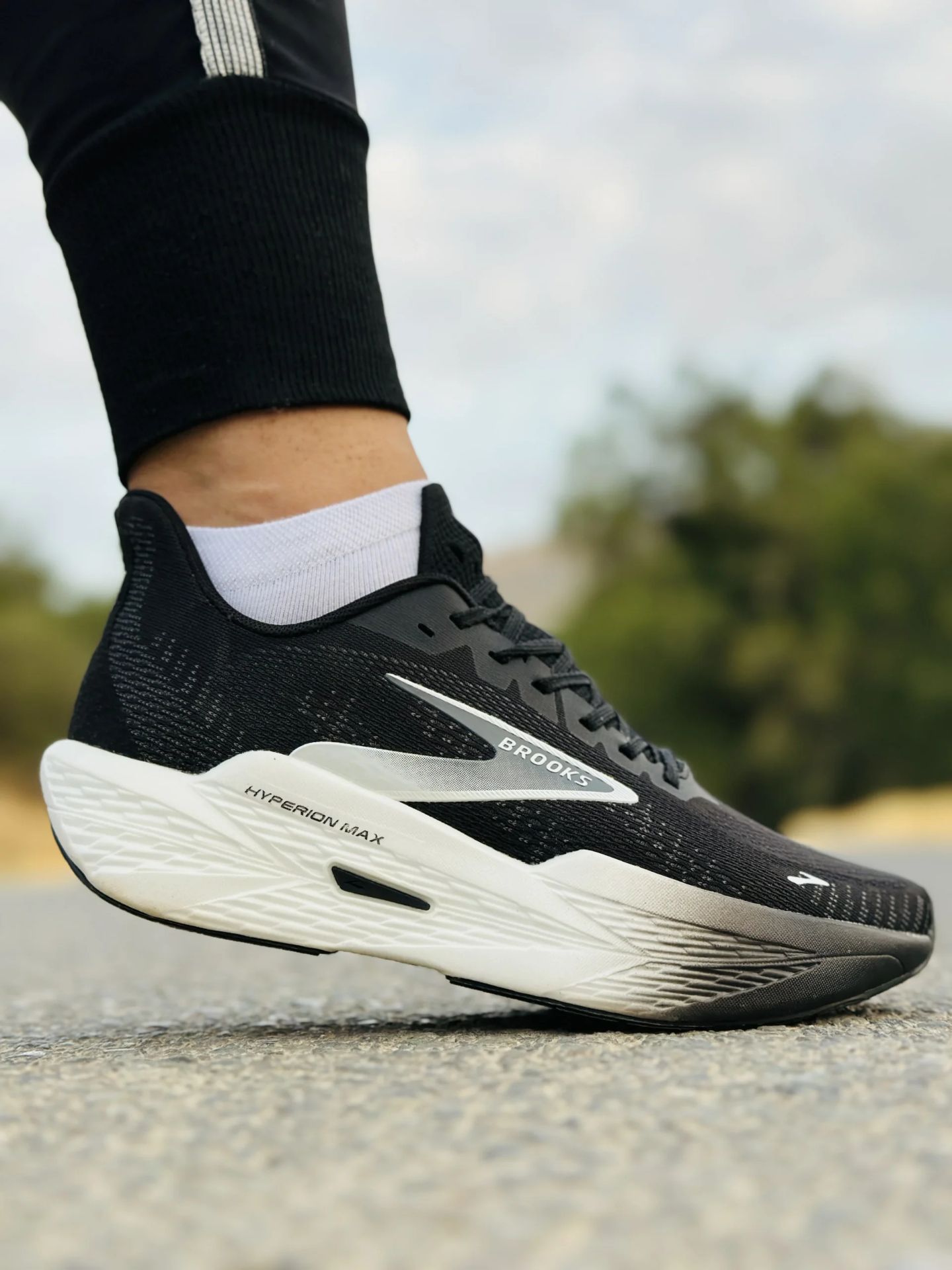 کتونی بروکس هایپریون مکس مسترکوالیتی /Brooks Hyperion Max/سایز 40 الی 45/ فروش عمده و تک