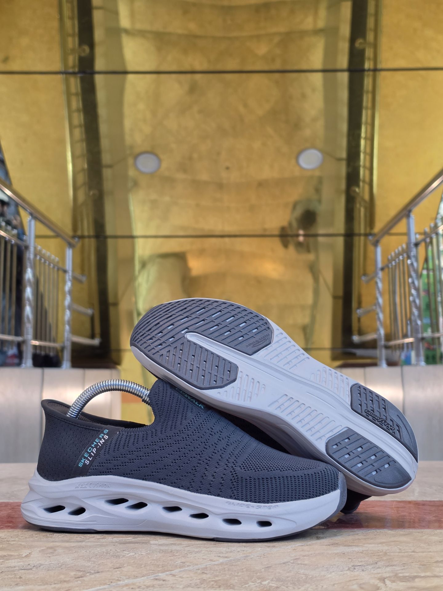 کتونی اسکیچرز بدون بند گو واک مسترکوالیتی /سایز 40 الی 45/Skechers Go Walk/ فروش عمده و تک