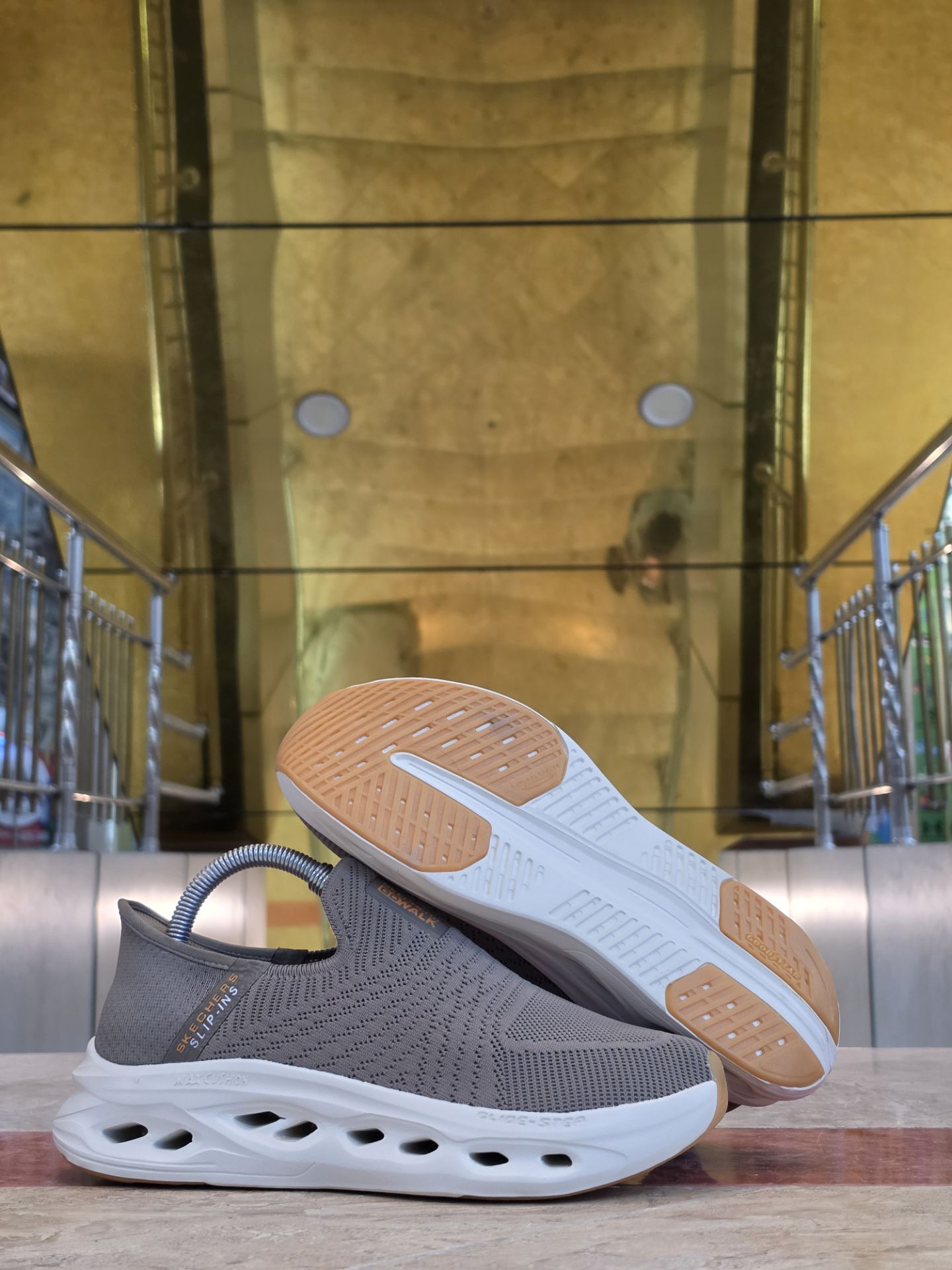 کتونی اسکیچرز بدون بند گو واک مسترکوالیتی /سایز 40 الی 45/Skechers Go Walk/ فروش عمده و تک