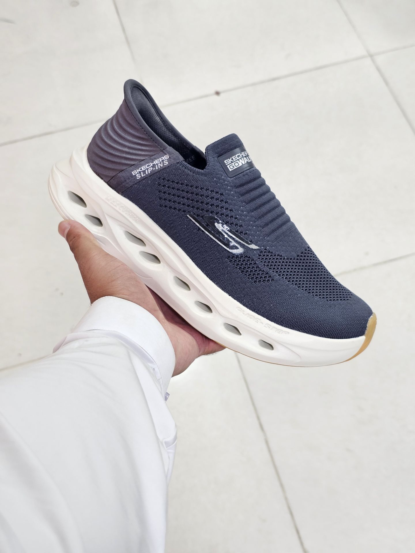 کتونی راحتی اسکیچرز بدون بند گو واک مسترکوالیتی /سایز 40 الی 45/Skechers Go Walk/ فروش عمده و تک