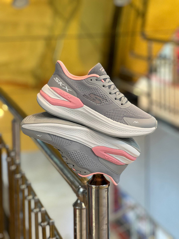 کتونی اسکیچرز زنانه SKX مسترکوالیتی بند دار /سایز 37 الی 40/Skechers SKX/ فروش عمده و تک