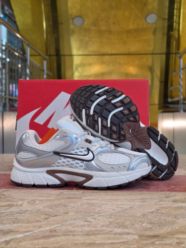 کتونی نایک V5 RNR مسترکوالیتی / سایز 40 الی 45 / Nike V5 RNR / فروش عمده و تک