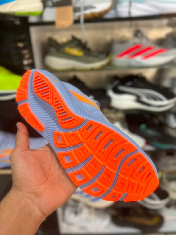 کتونی رانینگ مسترکوالیتی بروکس گاست 17 /Brooks Ghost 17/سایز 40 الی 45/ فروش عمده و تک