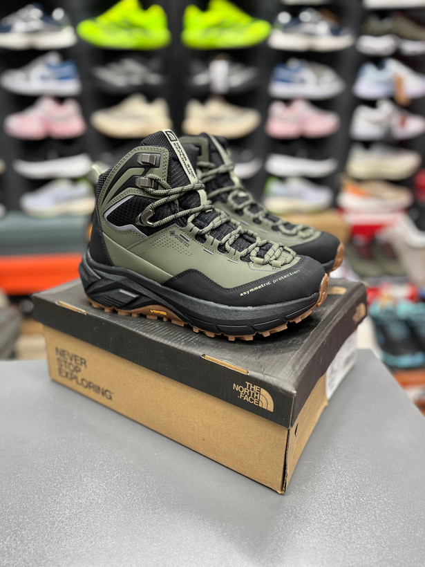 بوت نورث فیس ضدآب مسترکوالیتی/سایز 40 الی 45/ The North Face Boot/ فروش عمده و تک