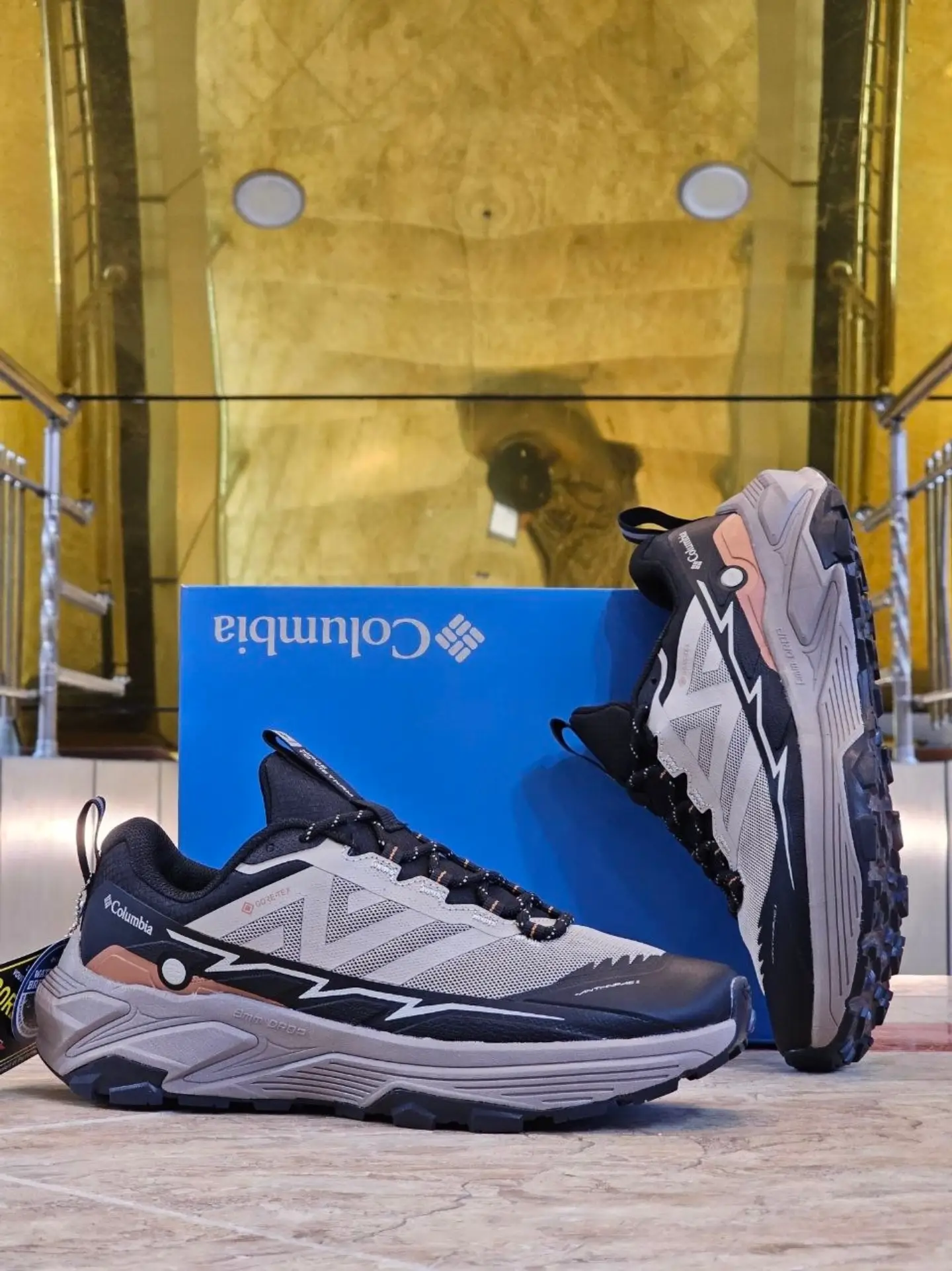 کتونی طبیعت گردی کلمبیا ضدآب/سایز 40 الی 45/Columbia GORE-TEX/ فروش عمده و تک