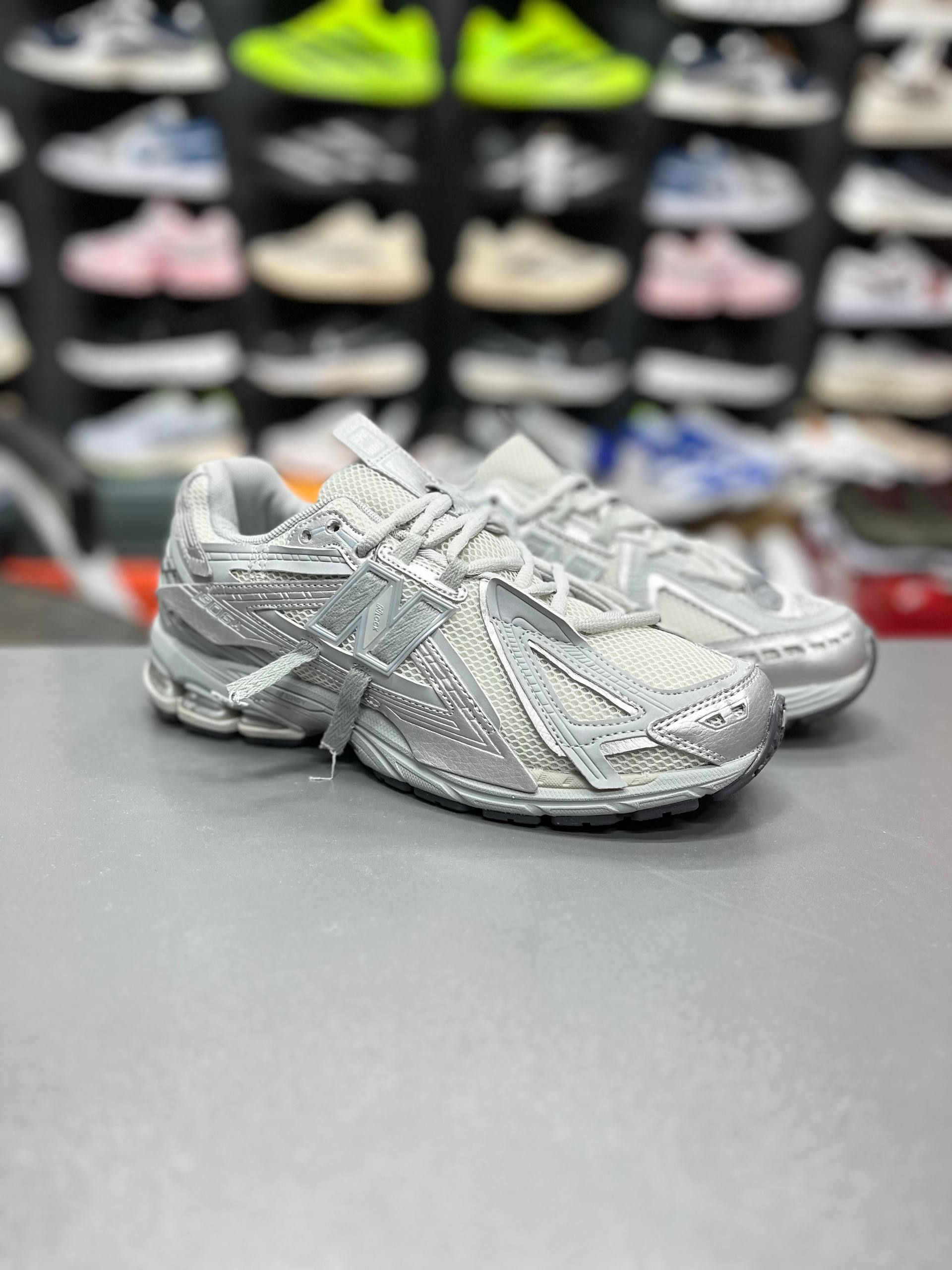 کتونی نیوبالانس 1906A مسترکوالیتی /سایز 40الی ۴۵/New Balance 1906A/ فروش عمده و تک
