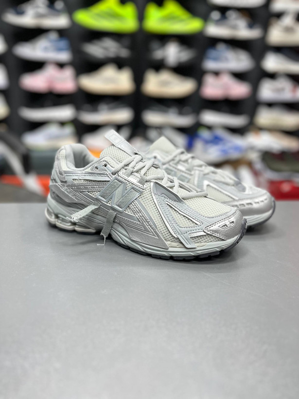 کتونی نیوبالانس 1906A مسترکوالیتی /سایز 40الی ۴۵/New Balance 1906A/ فروش عمده و تک