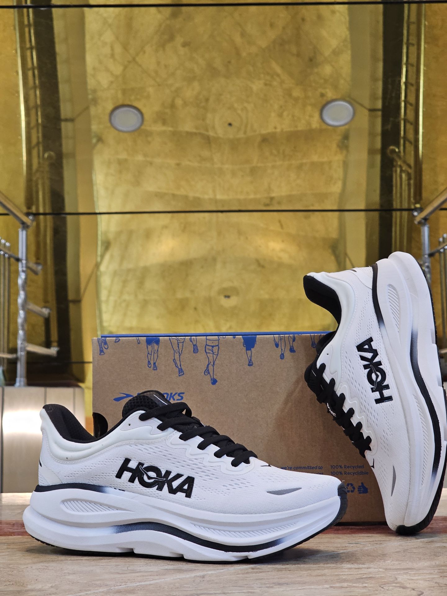 کتونی وارداتی هوکا باندی 9 مسترکوالیتی /سایز 40 تا 45/Hoka Bondi 9/ فروش عمده و تک