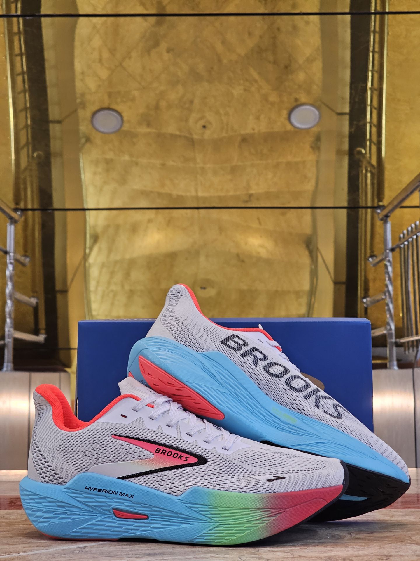 کتونی وارداتی بروکس هایپریون مکس مسترکوالیتی /Brooks Hyperion Max/سایز 40 الی 45/ فروش عمده و تک