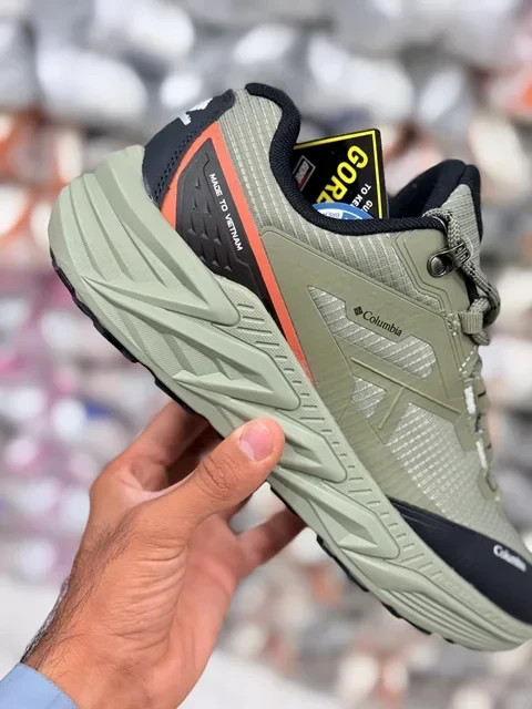 کتونی طبیعت گردی کلمبیا ترمو ضدآب/سایز 40 الی 45/Columbia GORE-TEX/ فروش عمده و تک