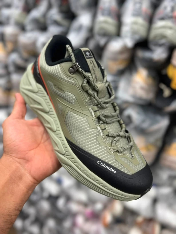 کتونی طبیعت گردی کلمبیا ترمو ضدآب/سایز 40 الی 45/Columbia GORE-TEX/ فروش عمده و تک