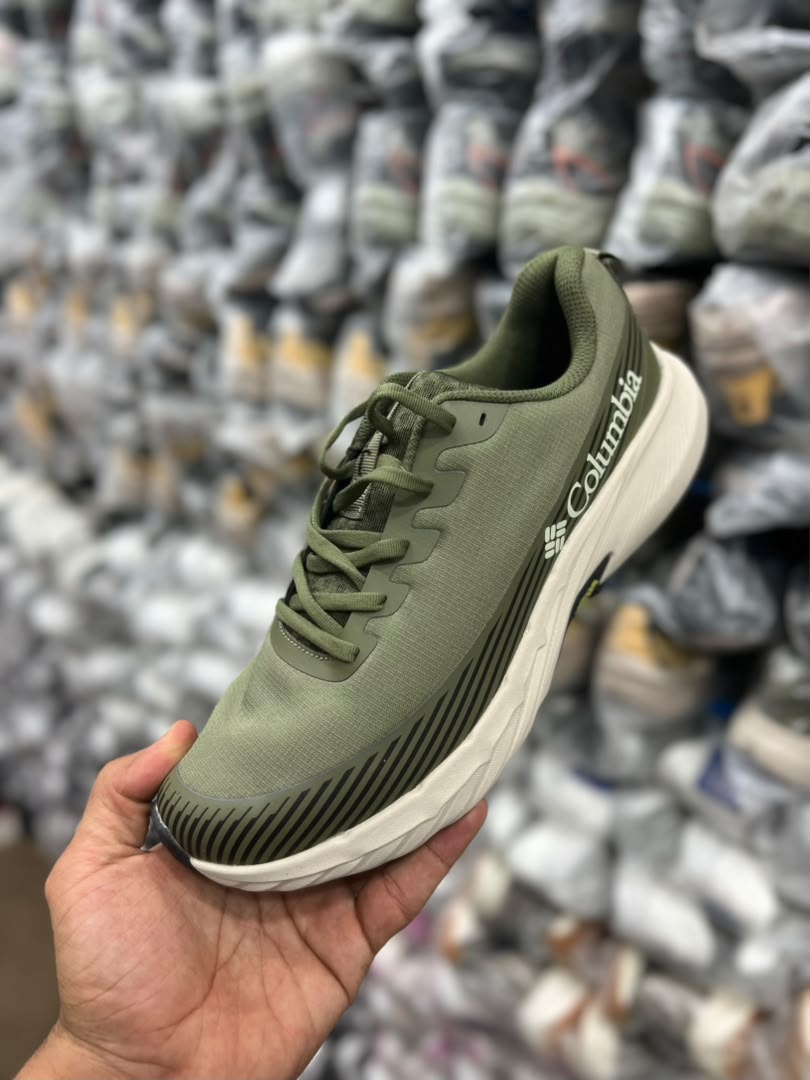 کتونی طبیعت گردی کلمبیا ضدآب/سایز 40 الی 45/Columbia GORE-TEX/ فروش عمده و تک